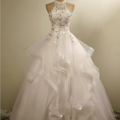 Stylish Halter Floor-length Organza Wedding Dress..