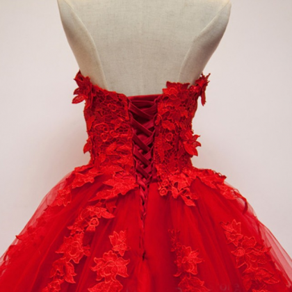 Glamorous Sweetheart Floor-length Wedding Dress..