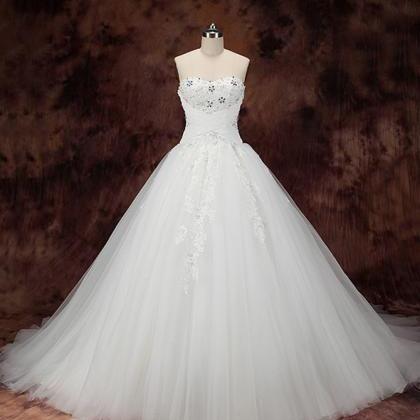 Nectarean Sweetheart Sweep Train Wedding Dress..