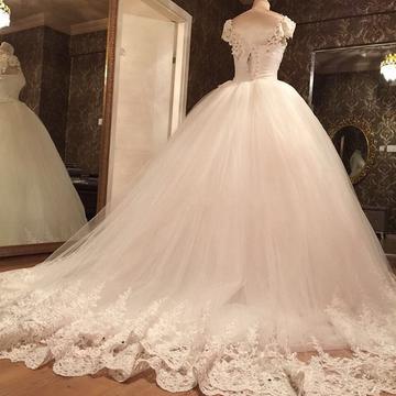 Romantic Lace Pearl Beaded Sweetheart Wedding..