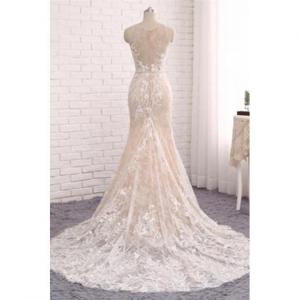 Sleeveless Lace Appliqués Mermaid Wedding Dress..