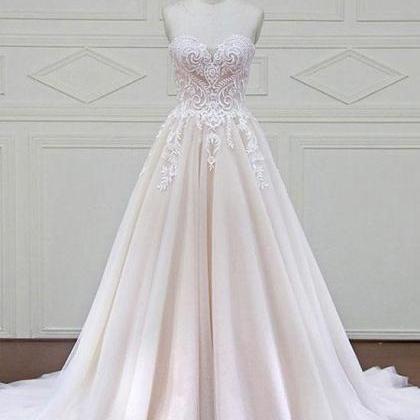 Beautiful A-line Sweetheart White Tulle Long..