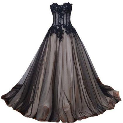 Long Black And Champagne Lace Gothic Prom Wedding..