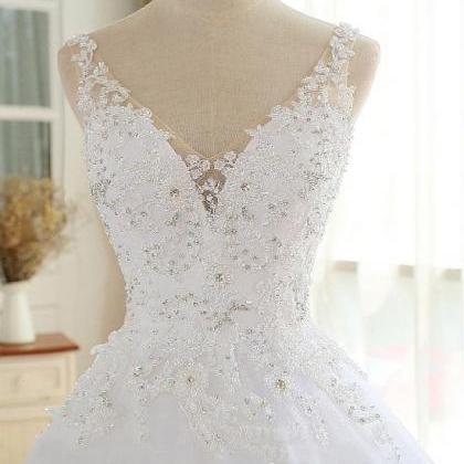 Luxury Tulle V-neck Neckline Ball Gown Wedding..