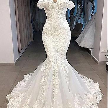 Gorgeous Tulle Off-the-shoulder Neckline Mermaid..