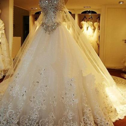 W3557 Appliques Beaded Luxurious Wedding Dress..