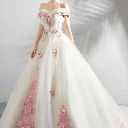 W3623 Unique Off The Shoulder Tulle Wedding Dress..