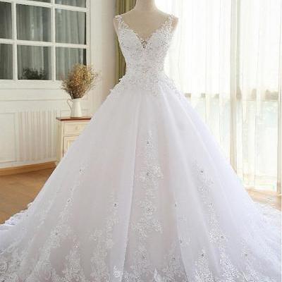 Luxury Tulle V-neck Neckline Ball Gown Wedding Dresses With Beaded Lace Appliques,W3840