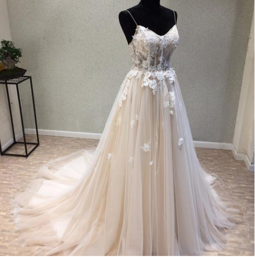 Spaghetti Straps Tulle Wedding Dress, Vintage A-line Backless Apllique Wedding Dress,w2557