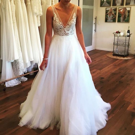 tulle skirt wedding dress