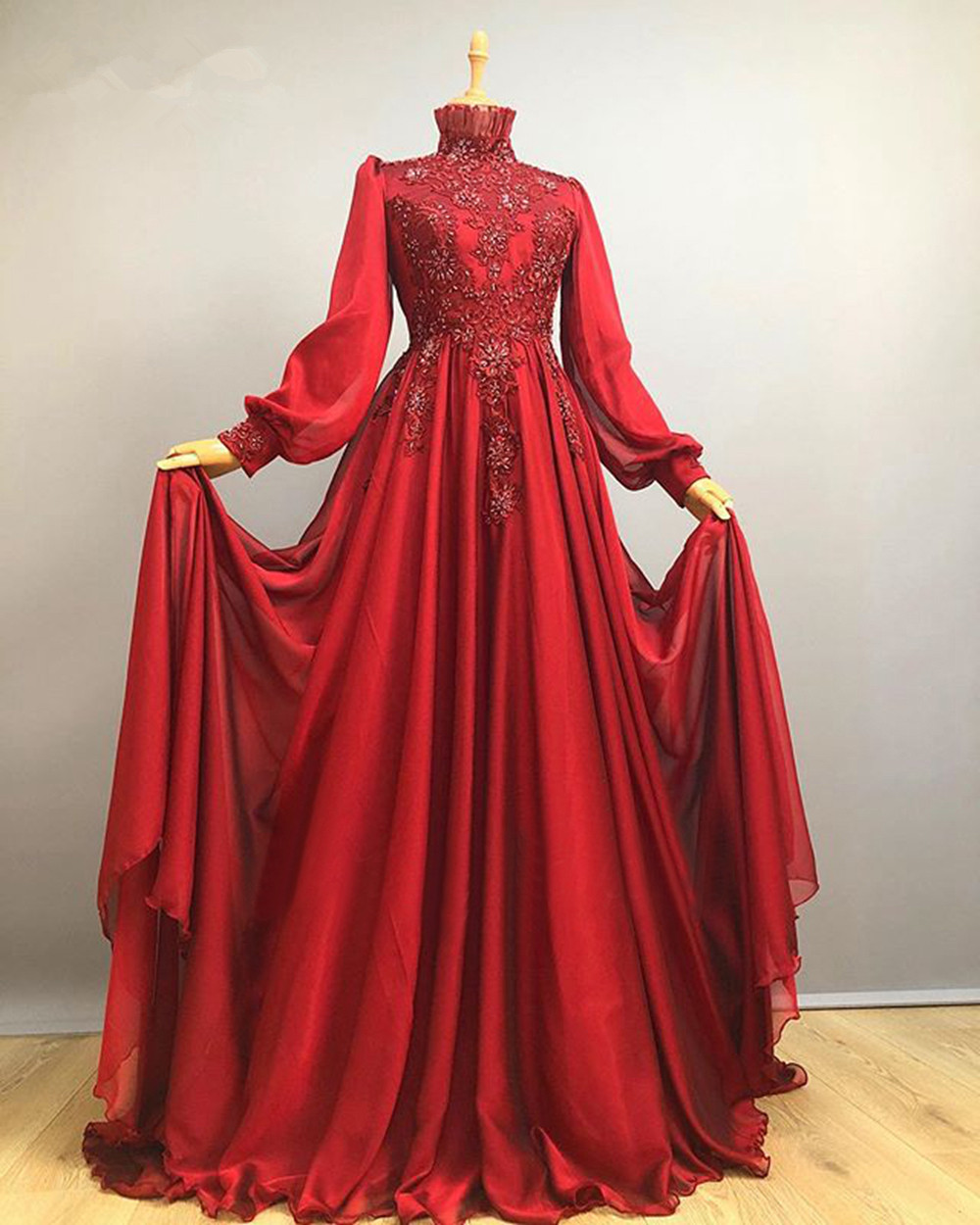 P3718 High Neck Red Muslim Women Evening Dresses With Long Sleeve Beaded Appliques High Neck Formal Dress Custom Made