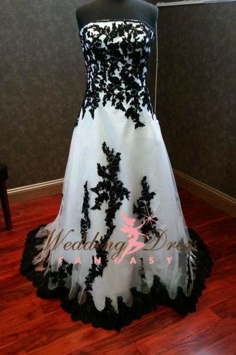 W3502 Gorgeous Black And White Wedding Dress Strapless Appliques Lace Up Bridal Gowns